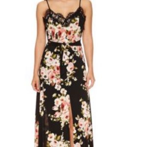 Floral spaghetti strap maxi dress
